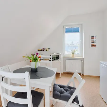 Faehrnah Moba-travel